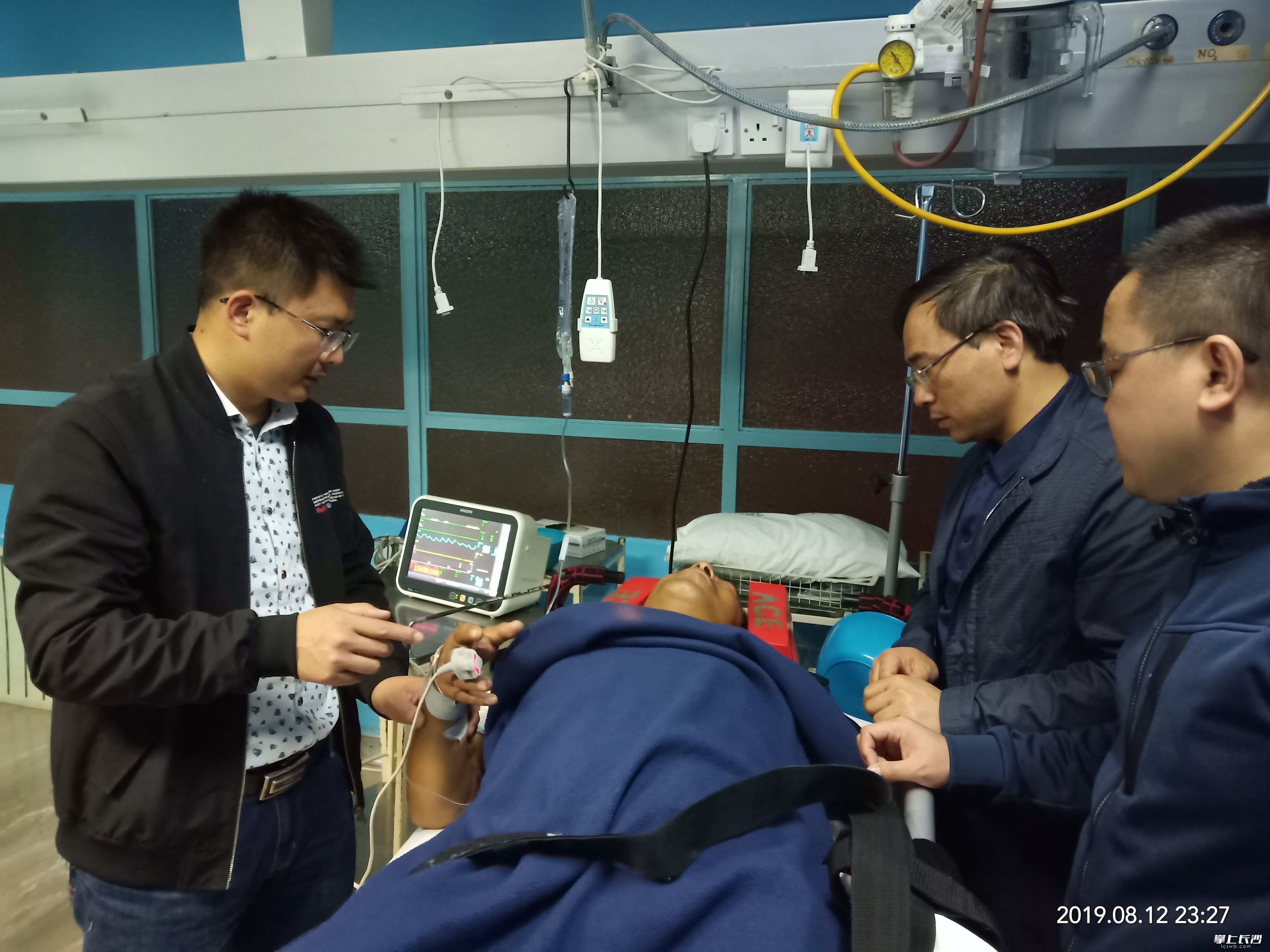 乐鱼体育网站-队员伤情严重，队伍如何应对？