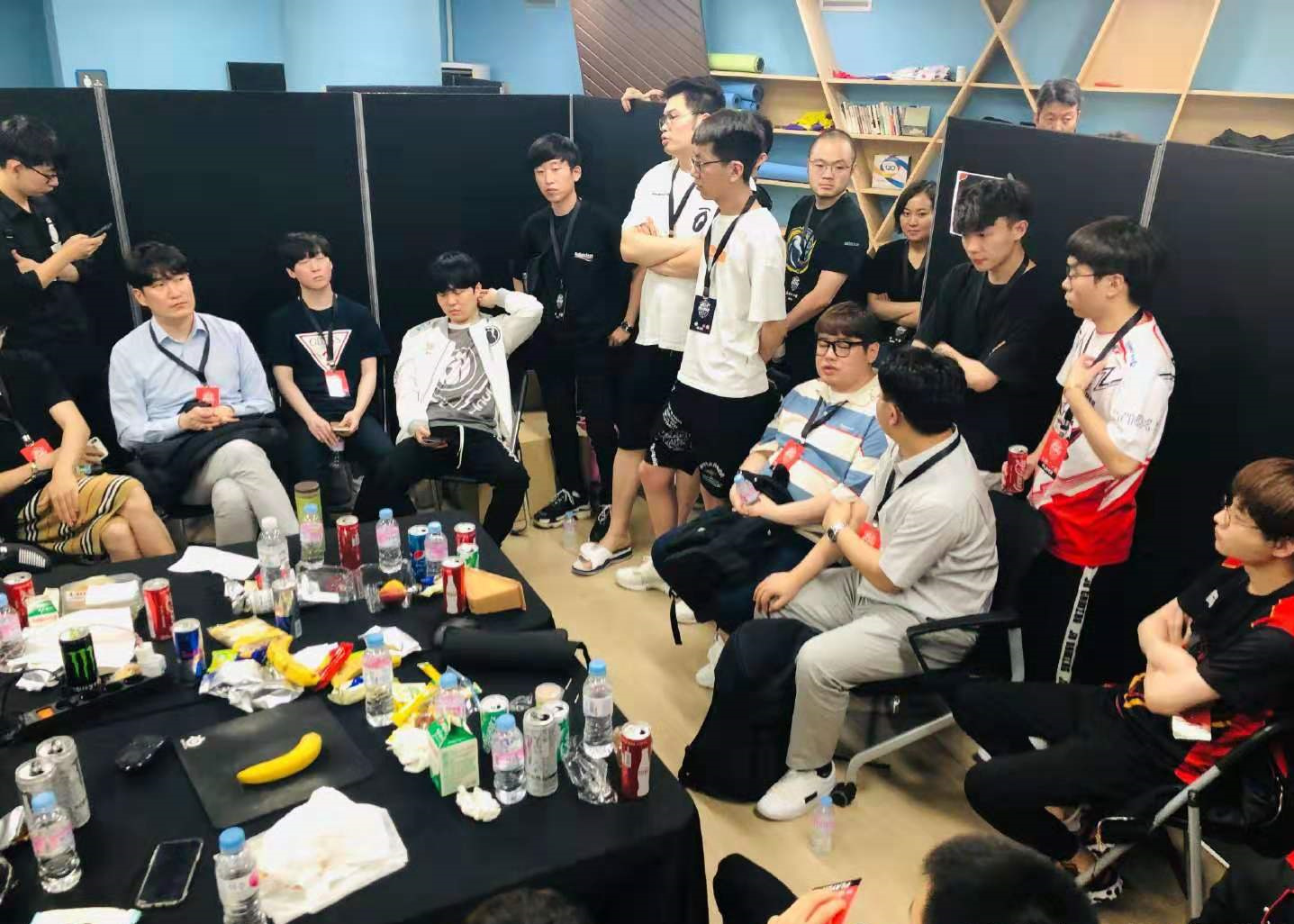 队员伤情严重,队伍如何应对? 队员伤情严重,队伍如何应对?