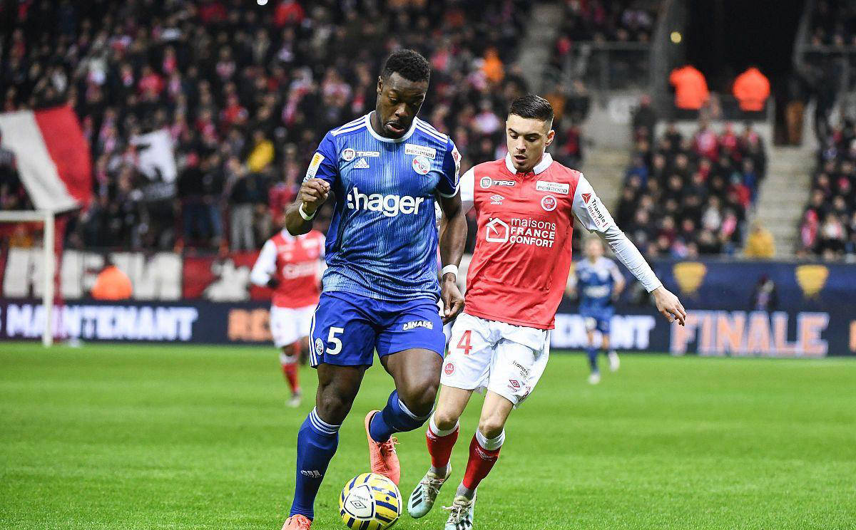 乐鱼体育注册-摩纳哥客场战平里尔，保持不败