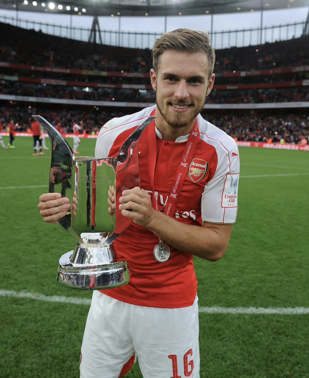 阿联酋球队成功晋级比赛，实力彰显出色的简单介绍