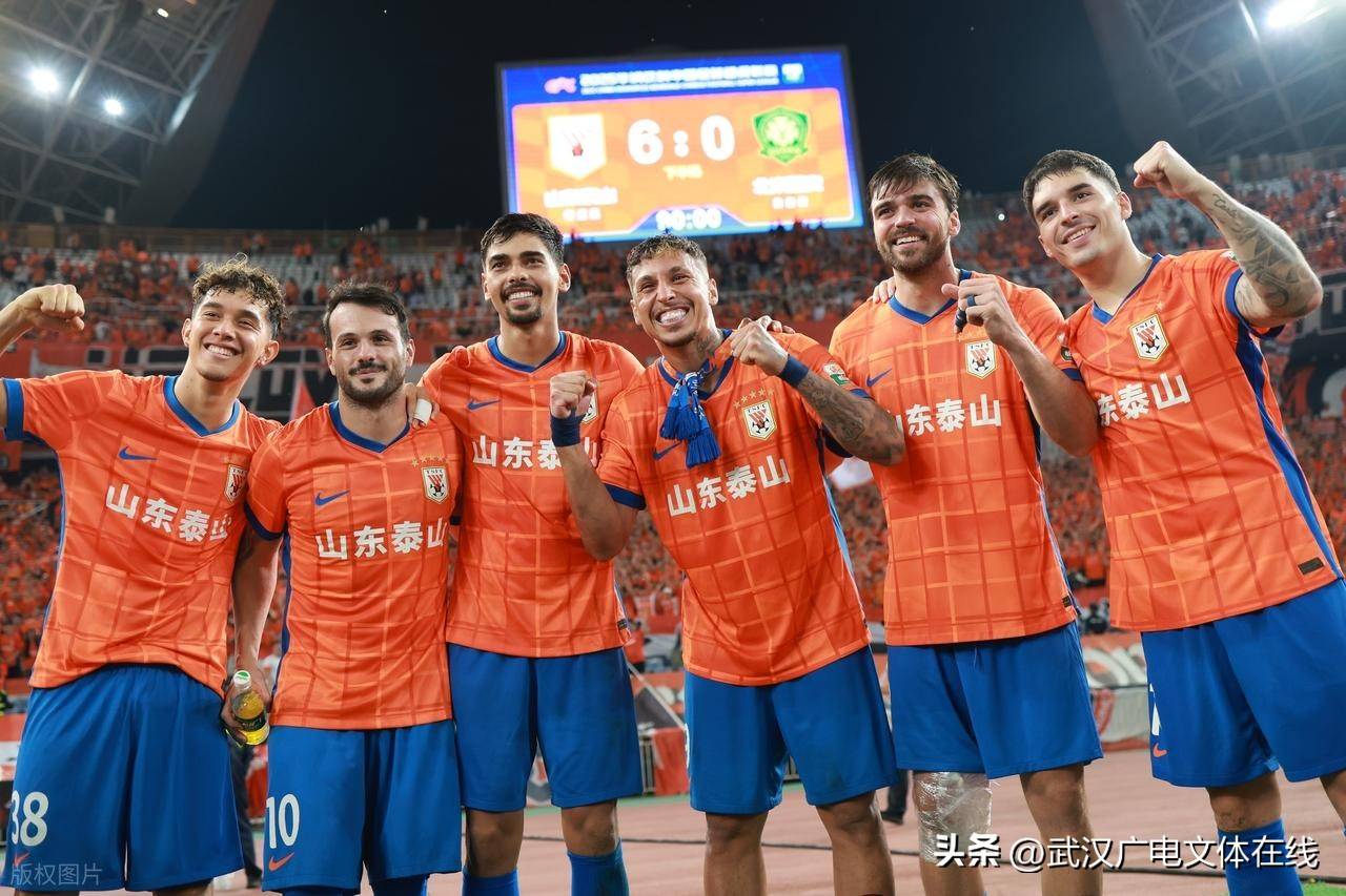 富力主场击败建业,豪取保级关键胜利 富力主场击败建业,豪取保级关键胜利