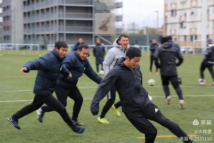 图卢兹战术调整有方，成功保住领先优势