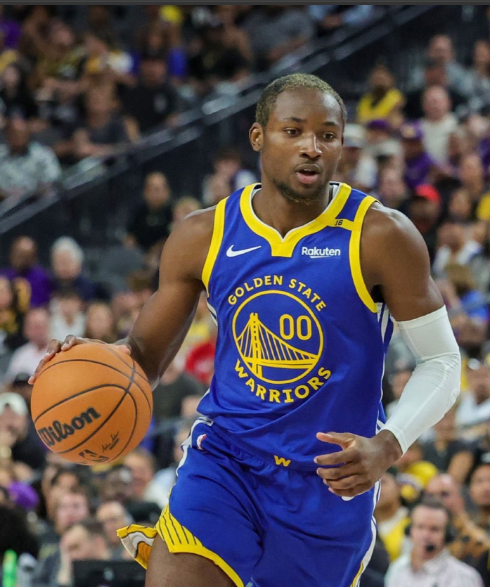 小牛苦战不敌湖人，波尔津吉斯全场发威悉数送战的简单介绍