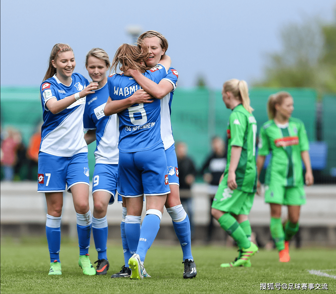 乐鱼体育地址-尼日利亚女足表现抢眼，男足遭遇困境
