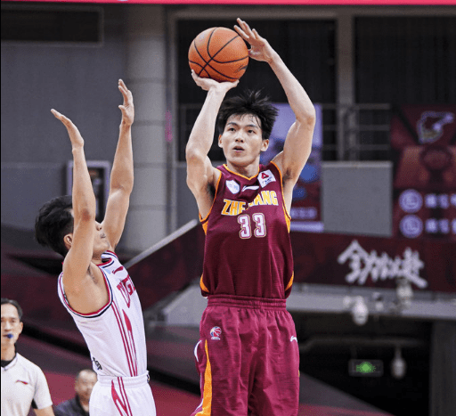 乐鱼体育登录入口-全华班阵容蓄势待发，江苏肯帝亚或成黑马？的简单介绍