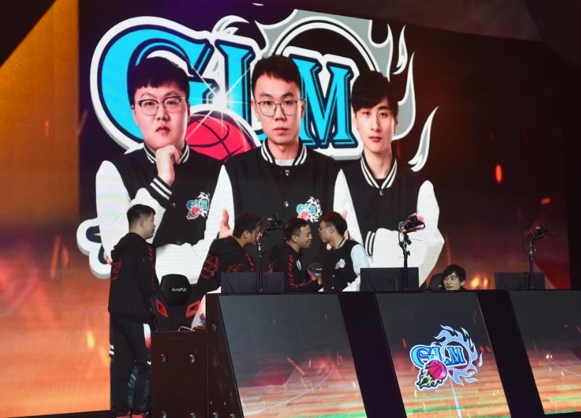 夺冠热门战队紧咬榜首，争夺激烈的简单介绍