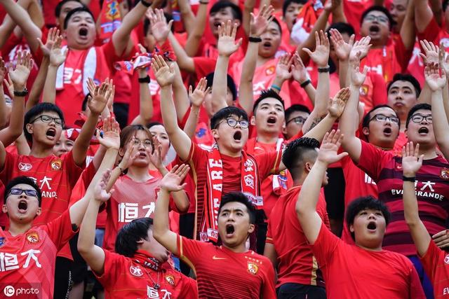 乐鱼体育馆-广州恒大主场大胜，领跑积分榜的简单介绍