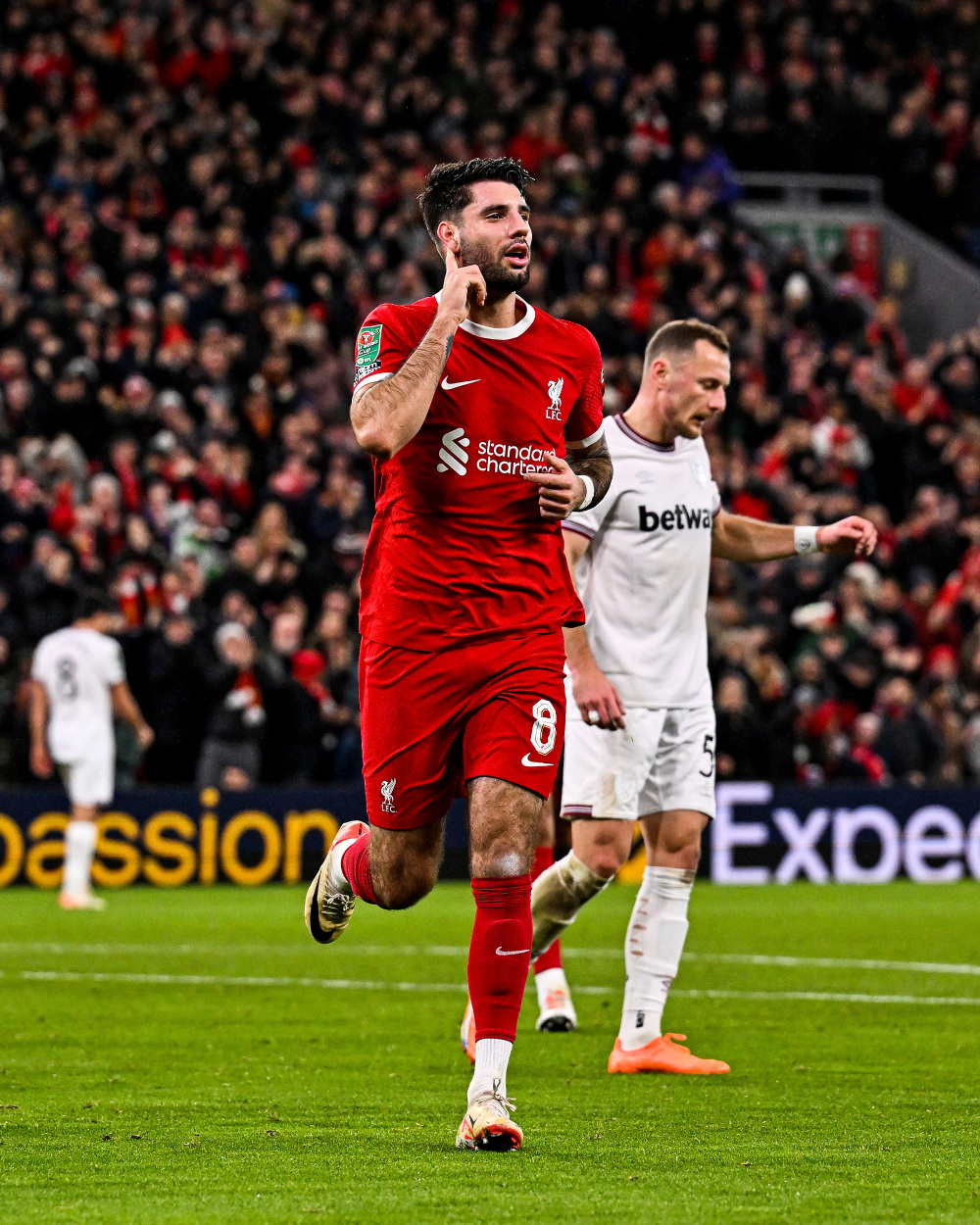 利物浦大胜，小组第一晋级淘汰赛！